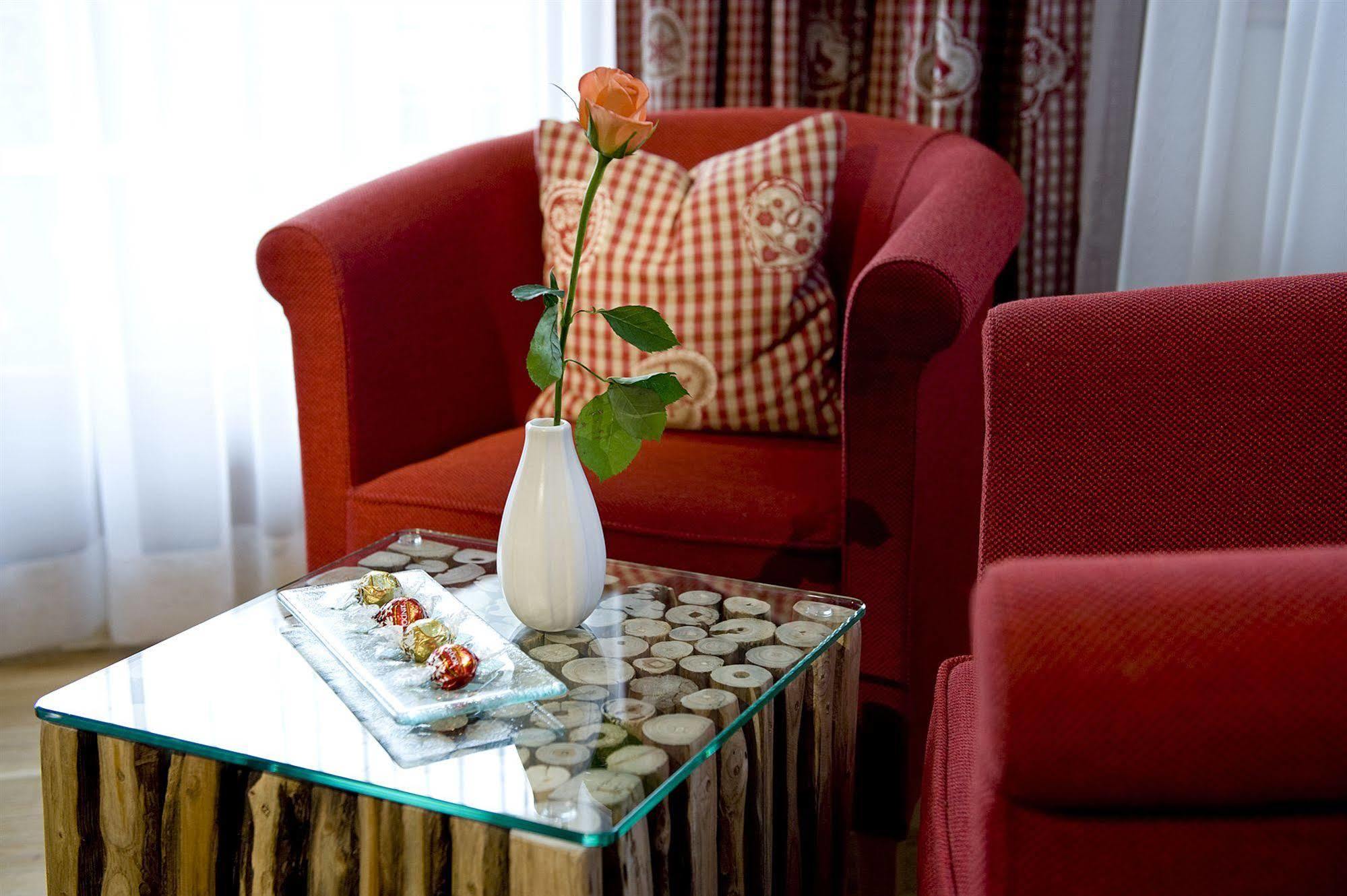 Hotel Alpina Klosters Eksteriør billede
